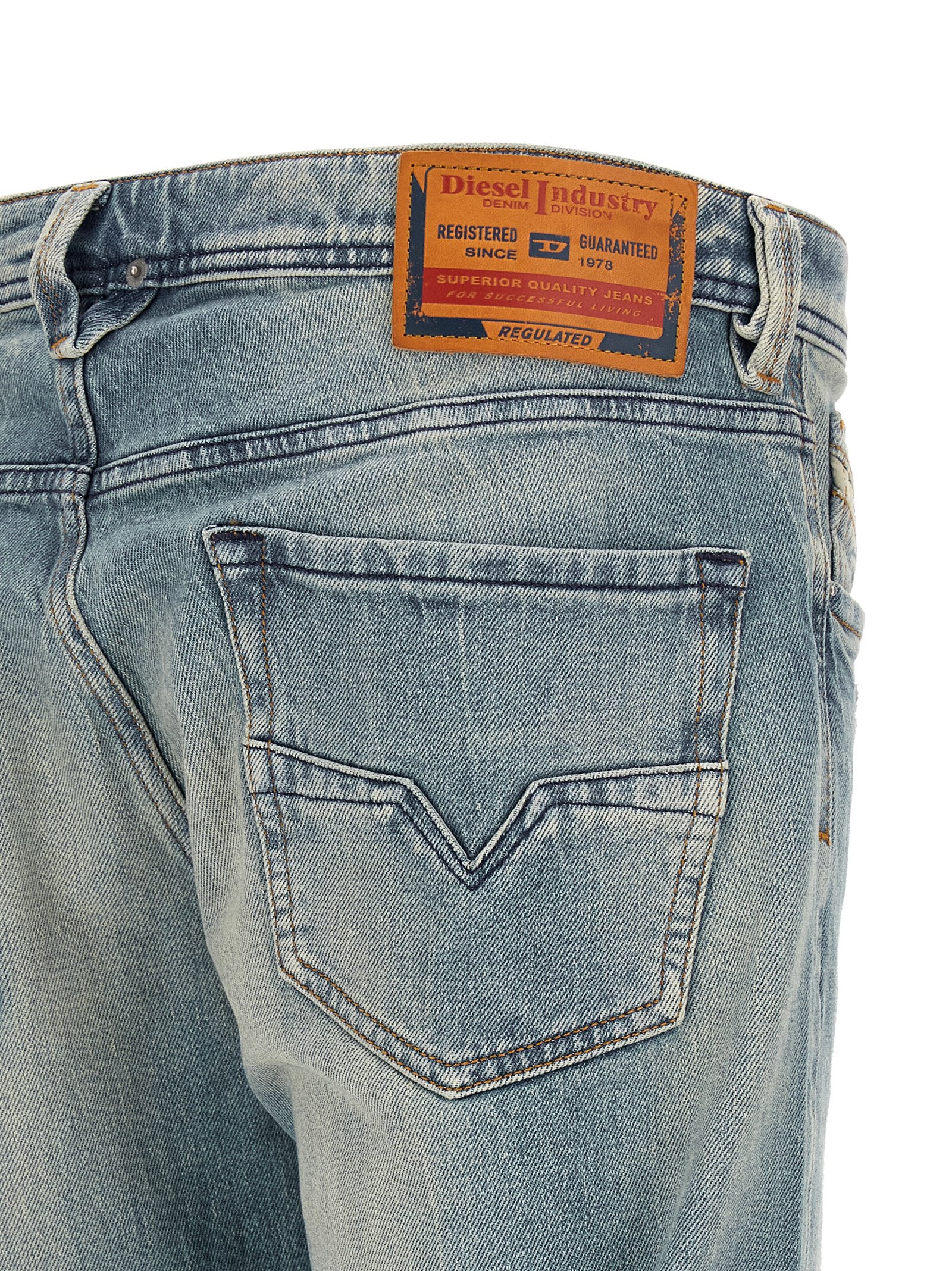 Diesel 1985 Larkee Jeans