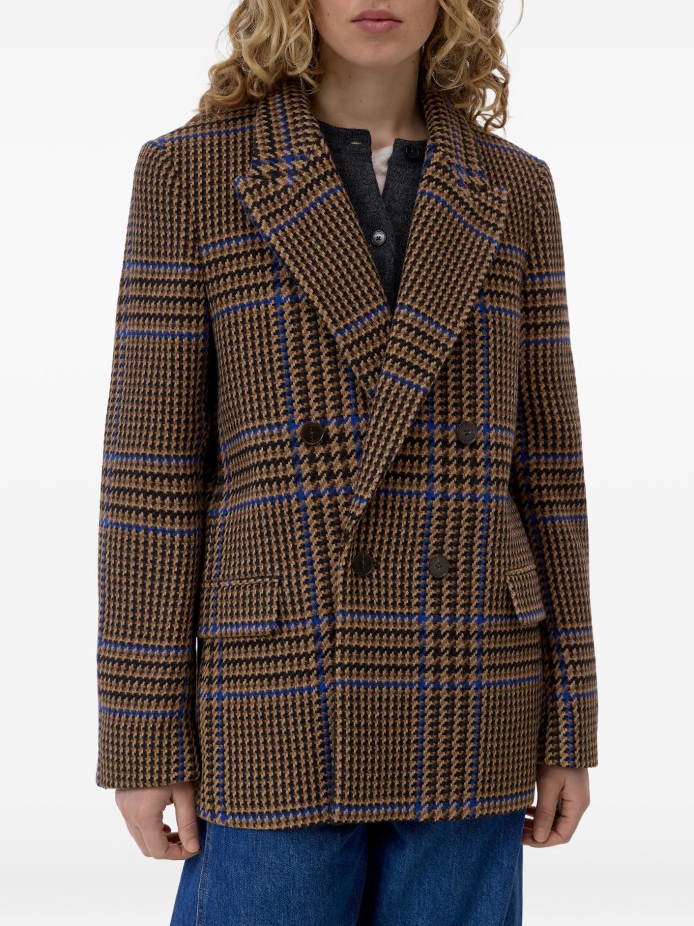 Closed Jacket