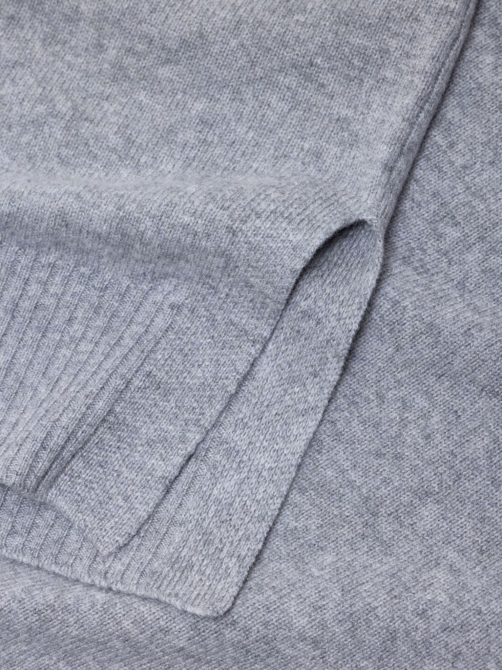 Closed Sweater