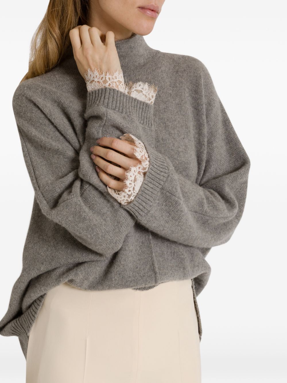 032C Sweater