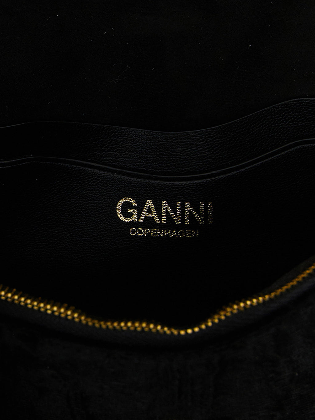 Ganni Lulu Wallet On Chain