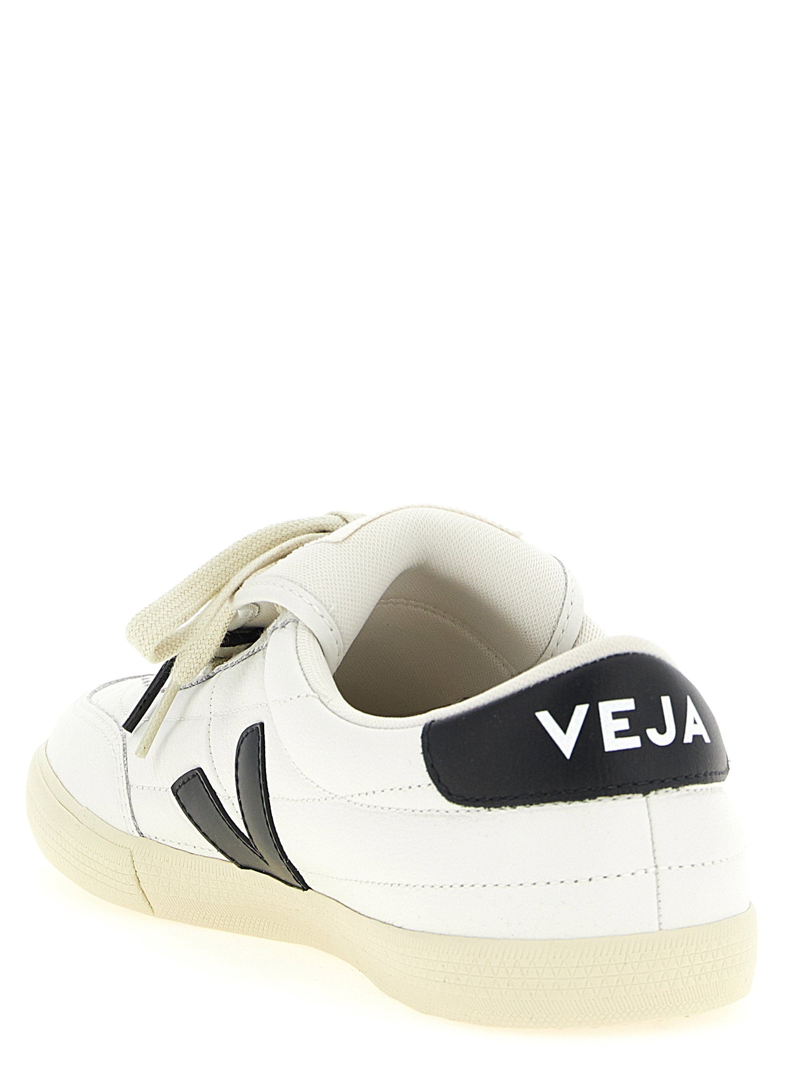 Panenka Veja X Magliano Sneakers