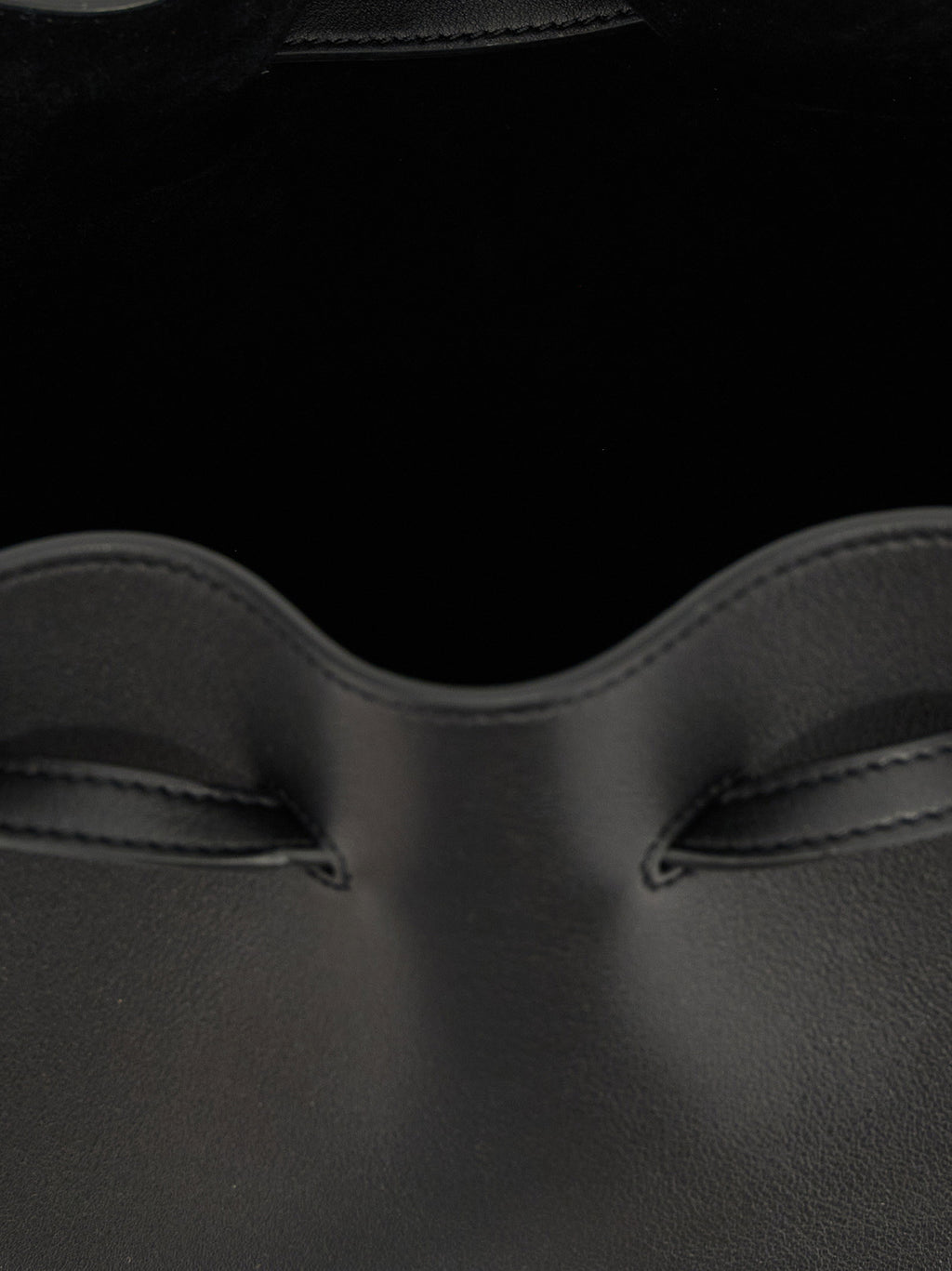 Valentino Garavani Vlogo Signature Shoulder Bag