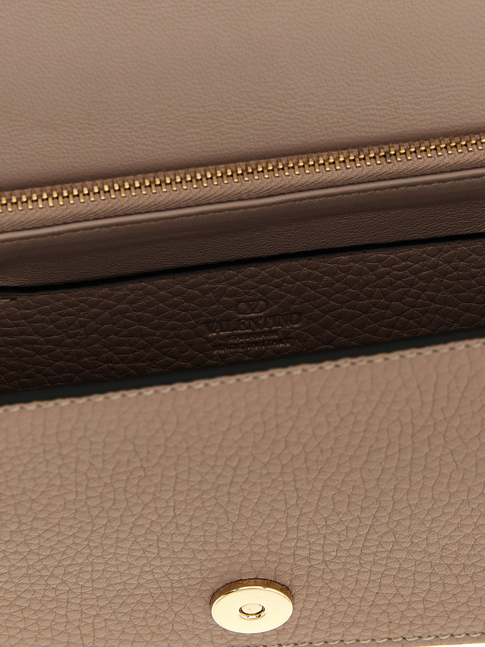 Valentino Garavani Rockstud Wallet On Chain
