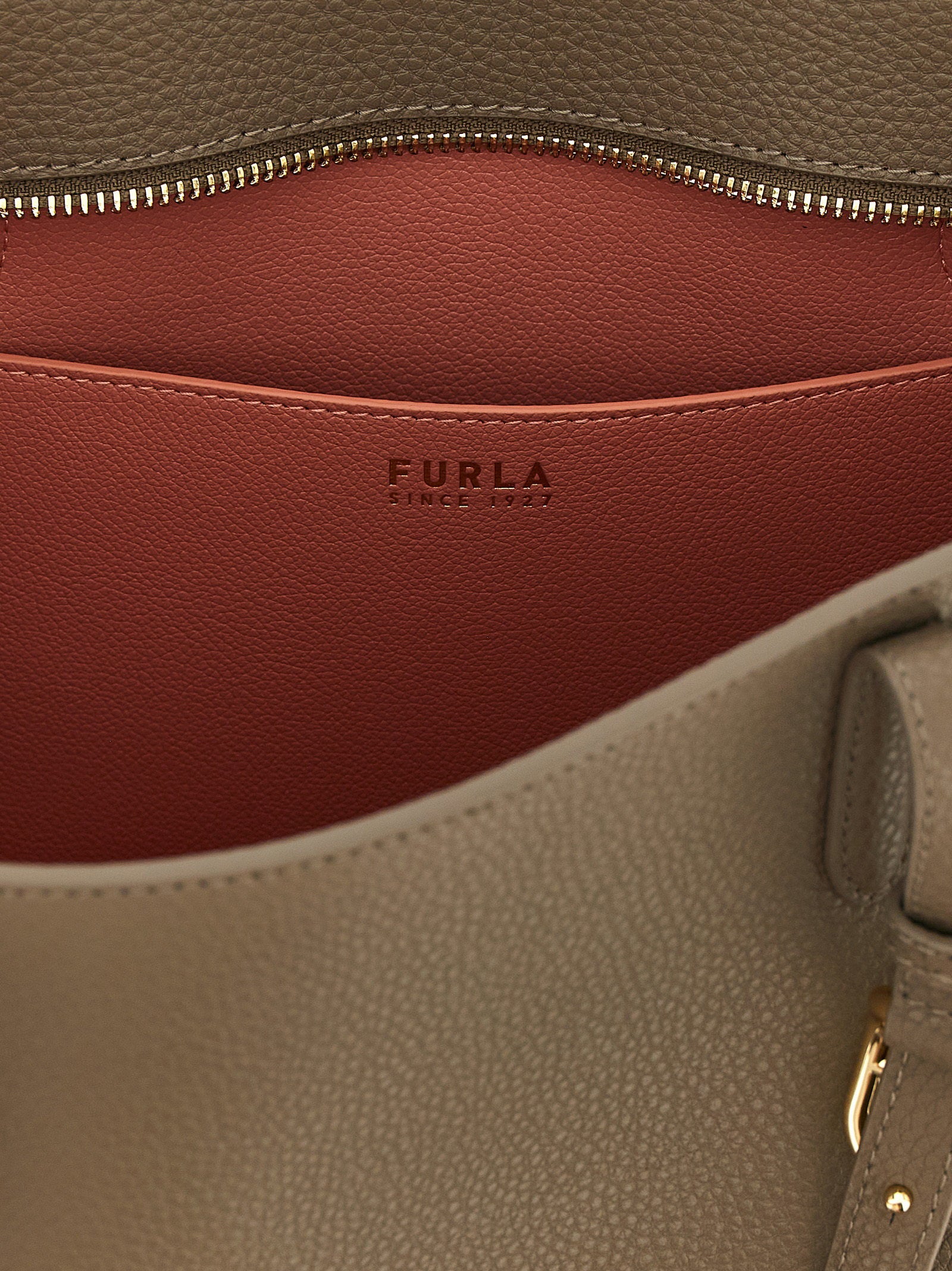 Furla Ava M Shopping Bag